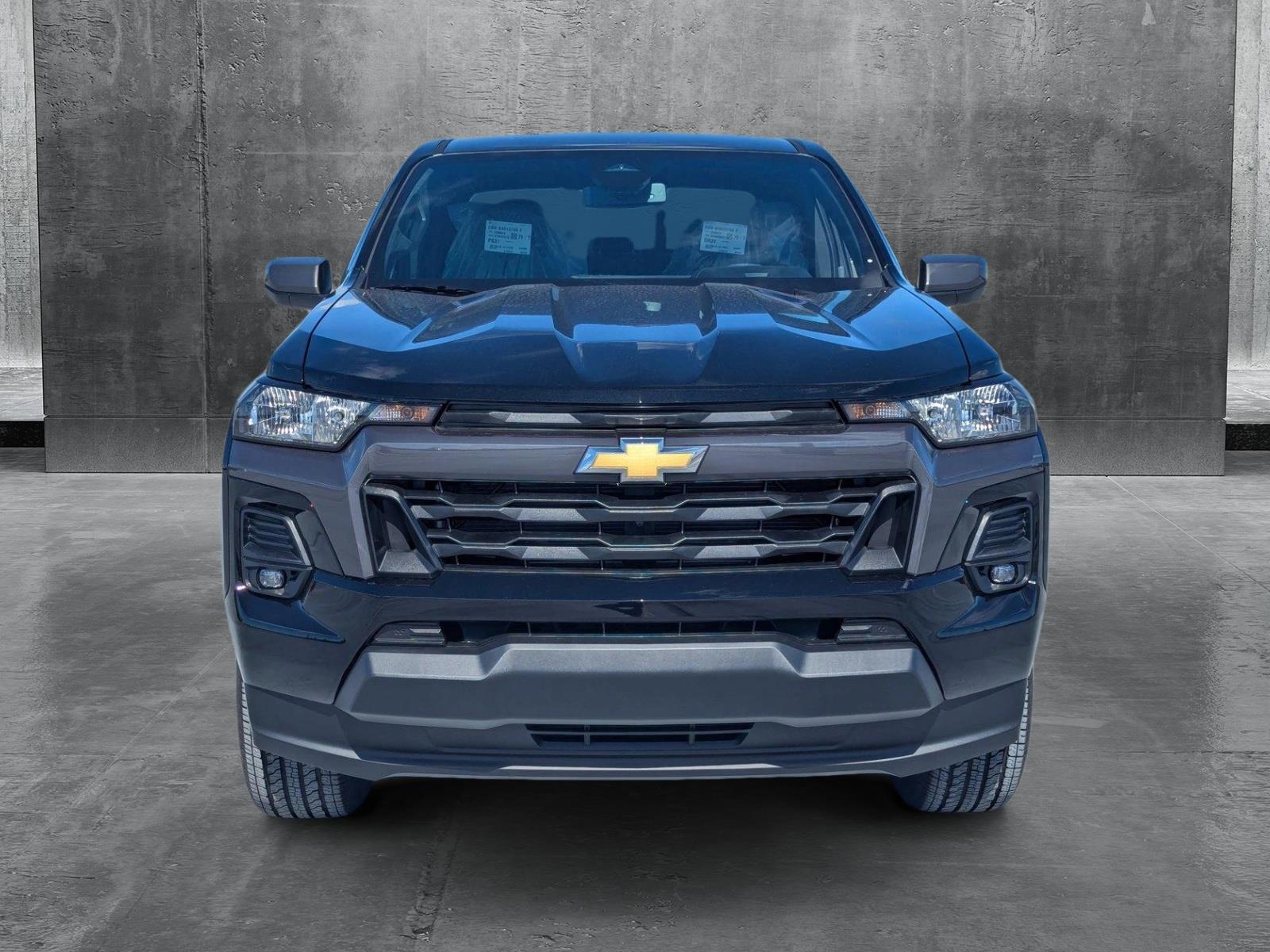 2024 Chevrolet Colorado Vehicle Photo in PEMBROKE PINES, FL 33024-6534