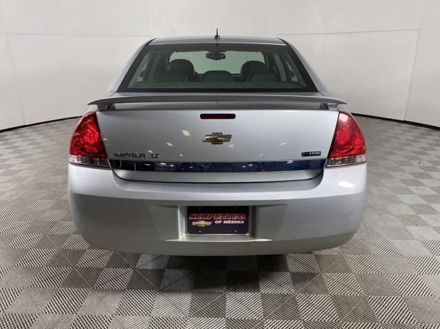 2009 Chevrolet Impala Vehicle Photo in MEDINA, OH 44256-9001