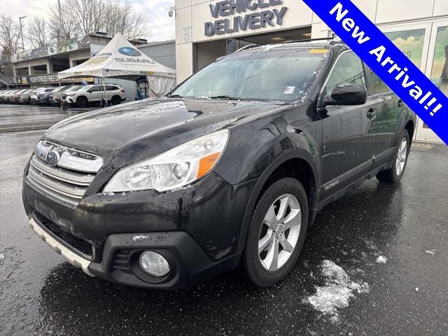 2013 Subaru Outback Vehicle Photo in Puyallup, WA 98371