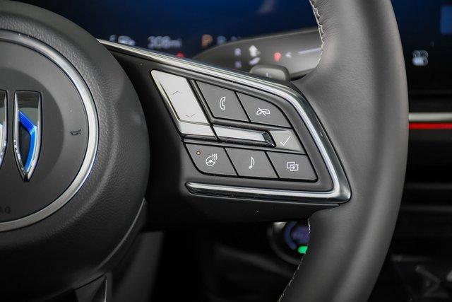 2025 Buick Envision Vehicle Photo in PUYALLUP, WA 98371-4149