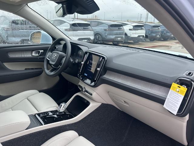 2025 Volvo XC40 Vehicle Photo in Grapevine, TX 76051