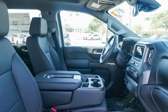 2025 Chevrolet Silverado 3500 HD Vehicle Photo in VENTURA, CA 93003-8585