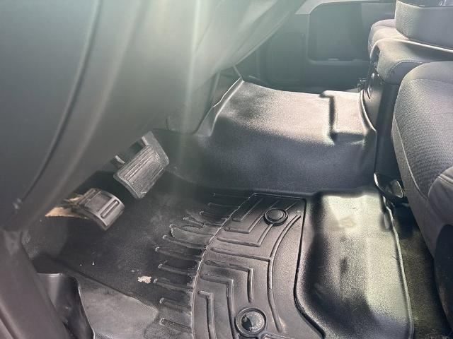 2018 Chevrolet Silverado 2500 HD Vehicle Photo in MANHATTAN, KS 66502-5036