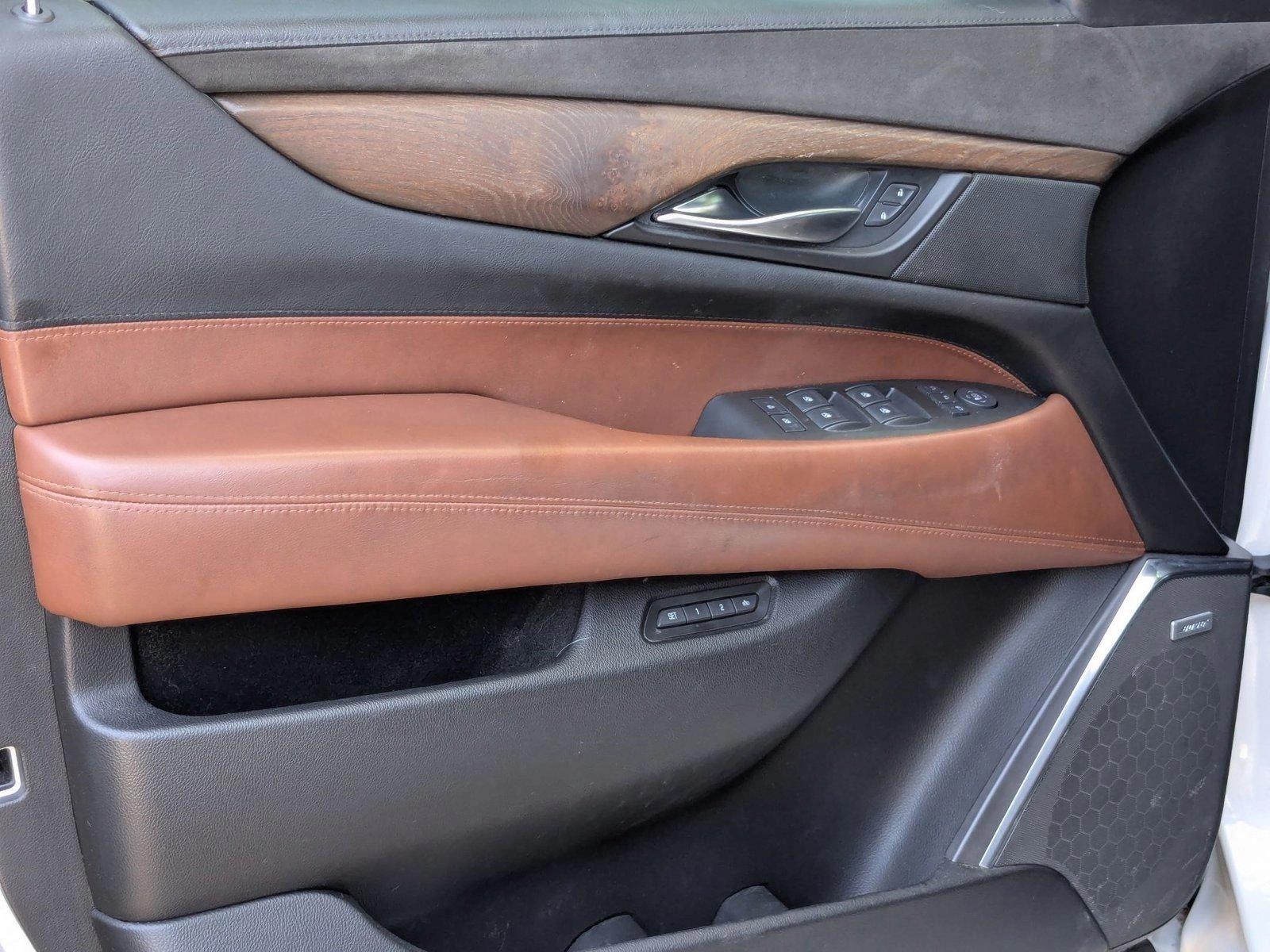 2017 Cadillac Escalade Vehicle Photo in Tampa, FL 33614