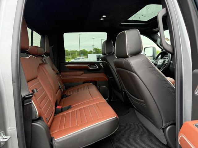 2025 GMC Sierra 2500 HD Vehicle Photo in COLUMBIA, MO 65203-3903