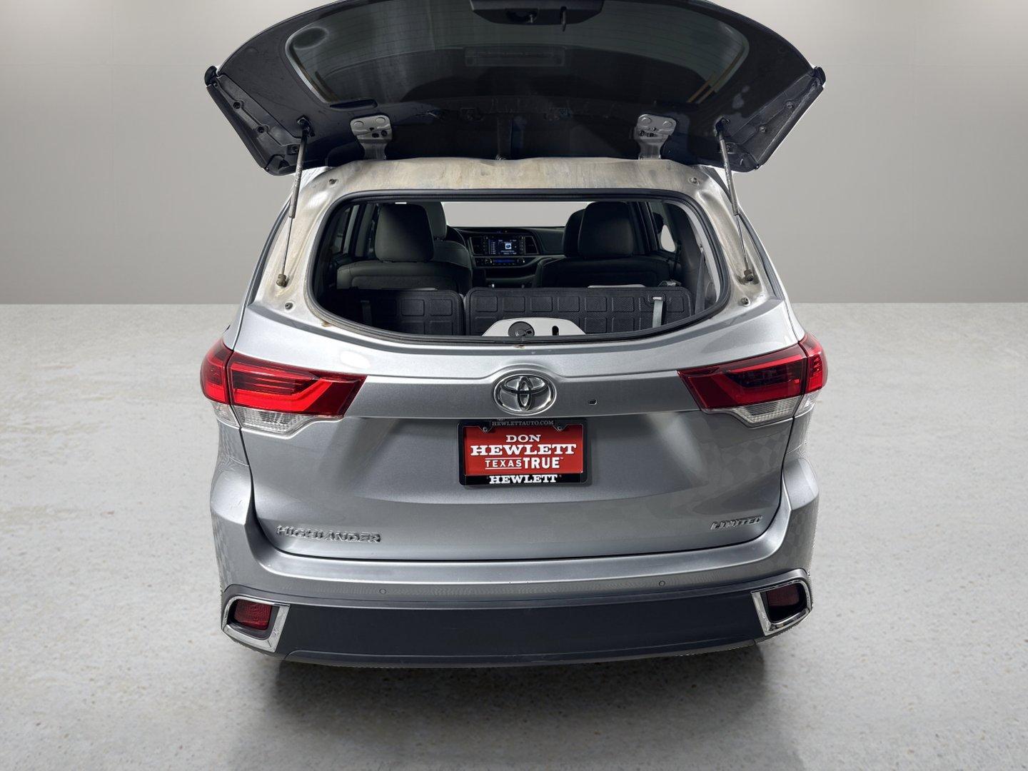 2019 Toyota Highlander Vehicle Photo in GEORGETOWN, TX 78626-7508