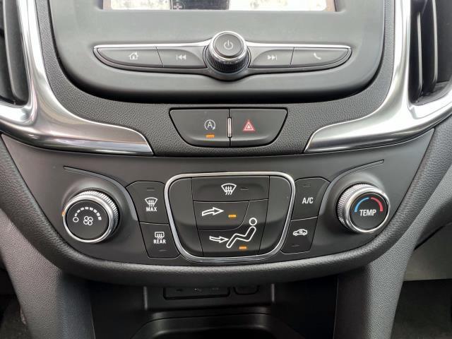 2022 Chevrolet Equinox Vehicle Photo in Roslyn, NY 11576