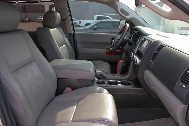 2020 Toyota Sequoia Vehicle Photo in SUGAR LAND, TX 77478