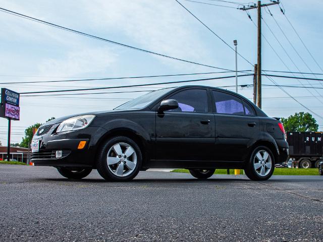 2009 Kia Rio Vehicle Photo in MADISON, IN 47250-1611