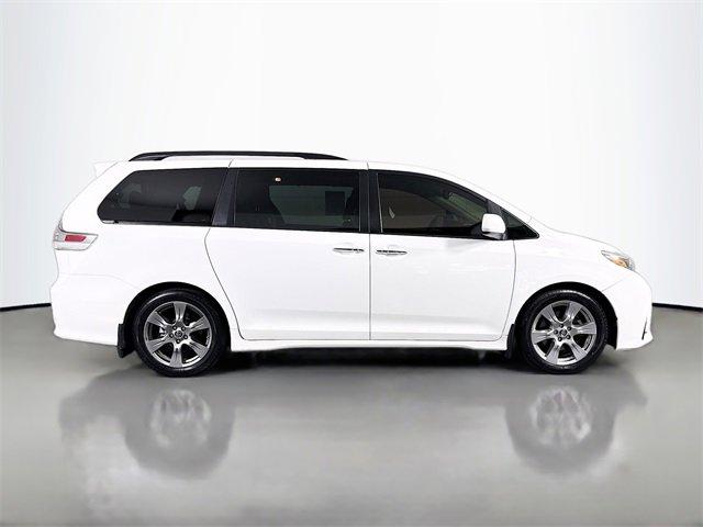 2018 Toyota Sienna Vehicle Photo in PUYALLUP, WA 98371-4149