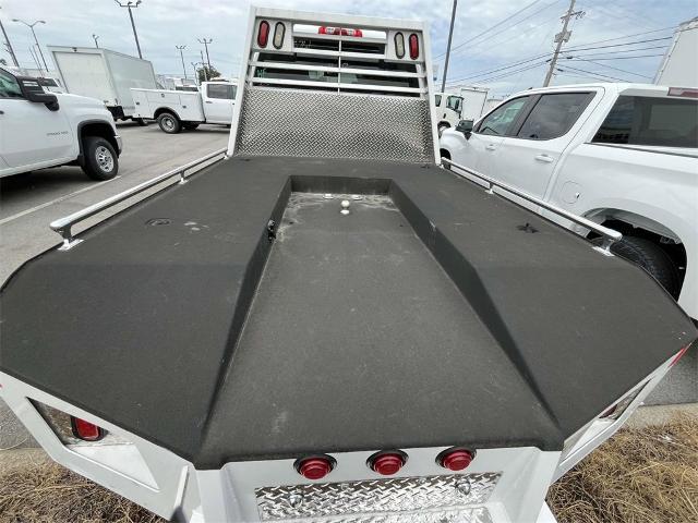 2024 Chevrolet Silverado 4500 HD Vehicle Photo in ALCOA, TN 37701-3235