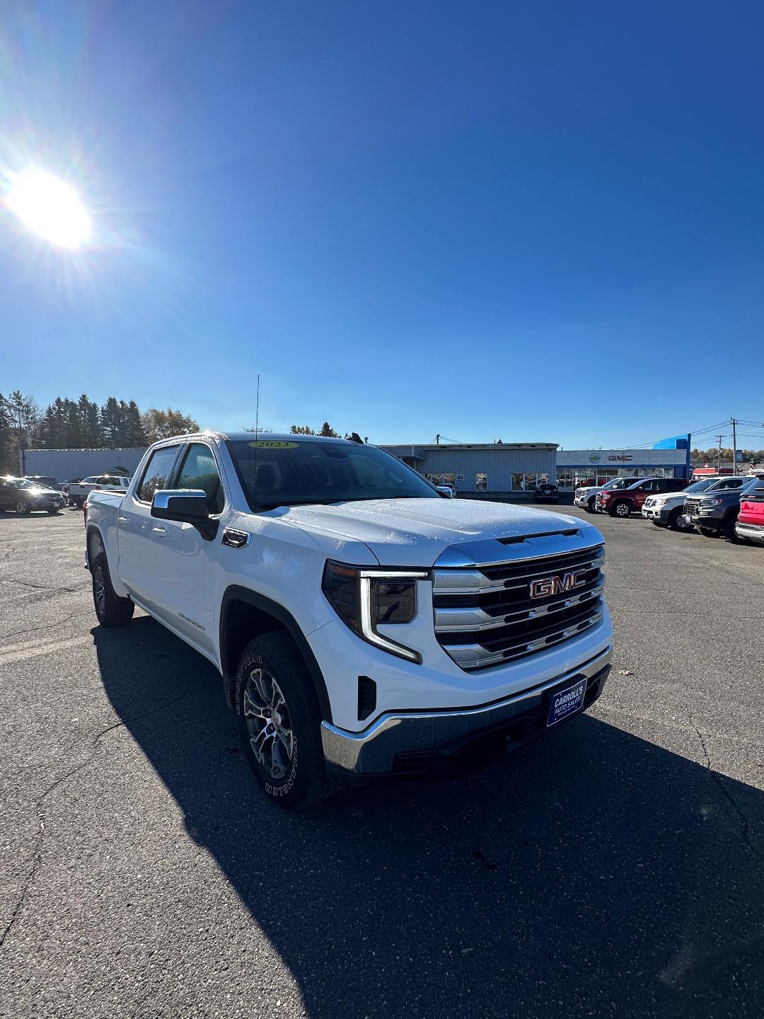 Used 2023 GMC Sierra 1500 SLE with VIN 1GTUUBED1PZ122322 for sale in Presque Isle, ME