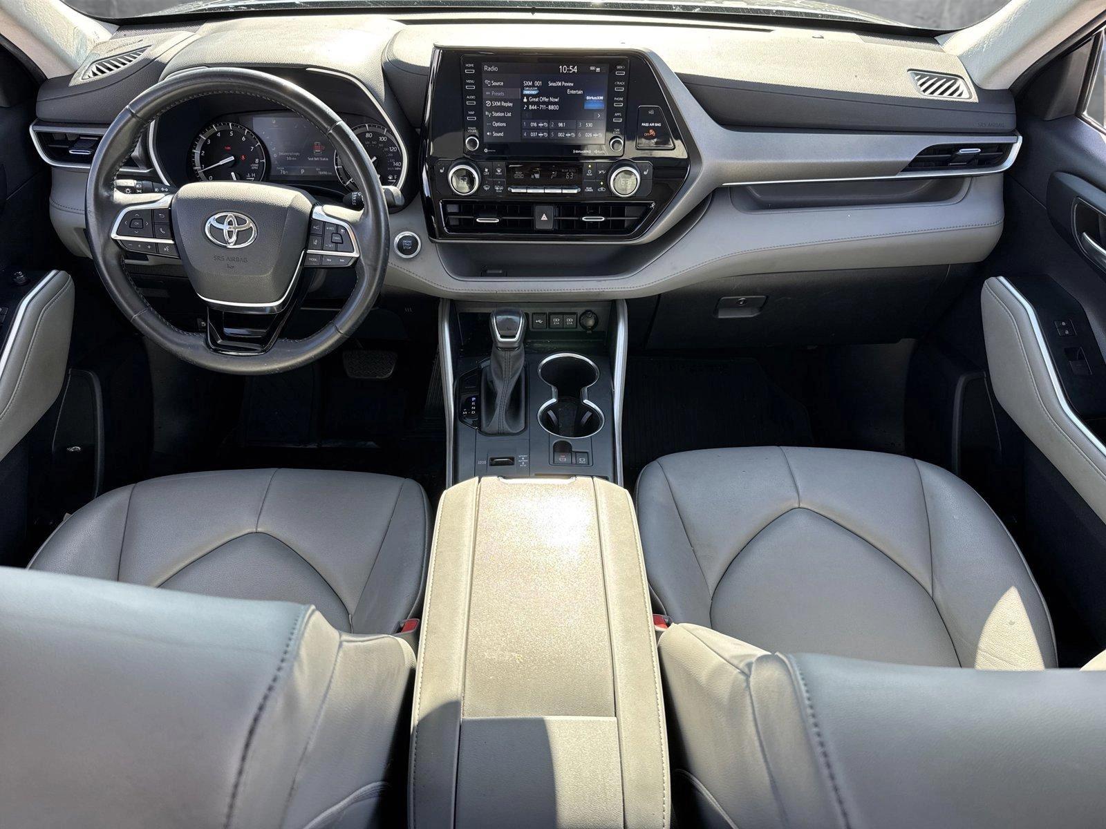 2021 Toyota Highlander Vehicle Photo in Ft. Myers, FL 33907