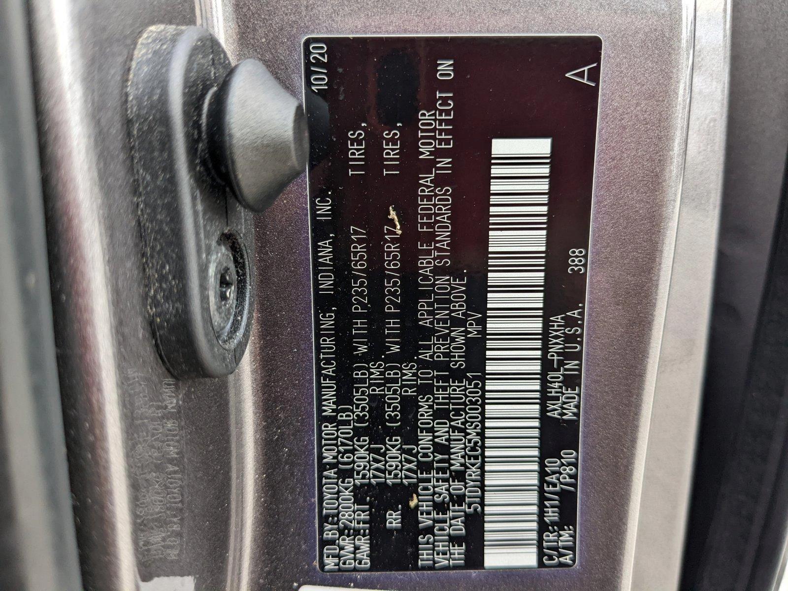 2021 Toyota Sienna Vehicle Photo in Davie, FL 33331