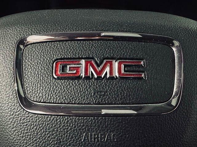 2022 GMC Acadia Vehicle Photo in MEDINA, OH 44256-9631