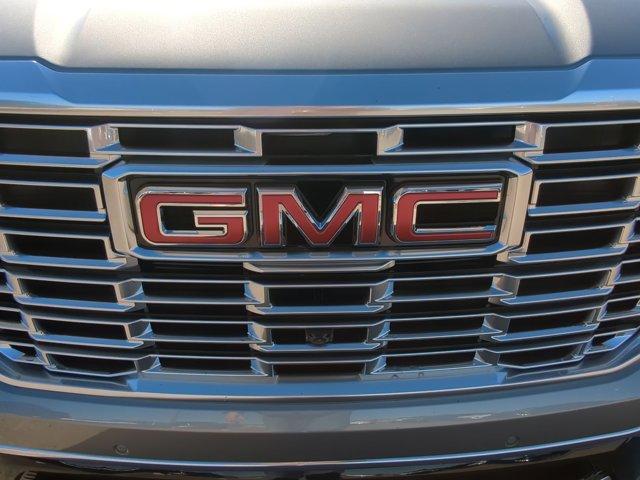 2025 GMC Yukon XL Vehicle Photo in ALBERTVILLE, AL 35950-0246