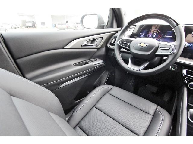 2025 Chevrolet Traverse Vehicle Photo in ROSENBERG, TX 77471-5675