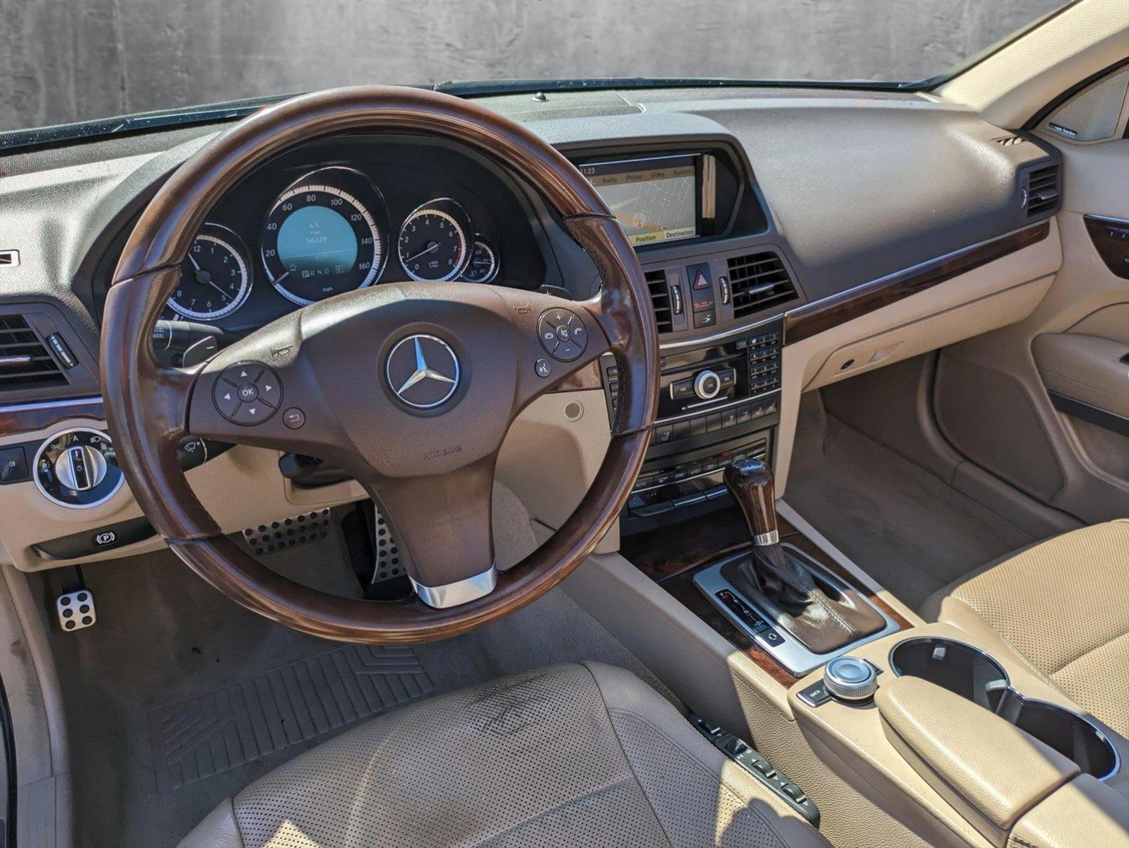 2011 Mercedes-Benz E-Class Vehicle Photo in GREENACRES, FL 33463-3207