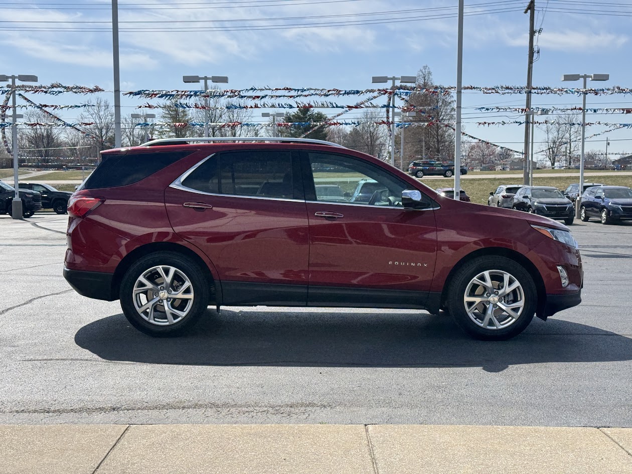 2020 Chevrolet Equinox Vehicle Photo in BOONVILLE, IN 47601-9633