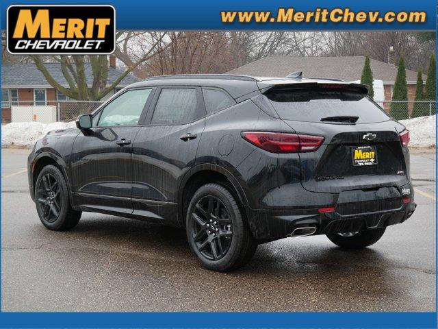 2025 Chevrolet Blazer Vehicle Photo in MAPLEWOOD, MN 55119-4794