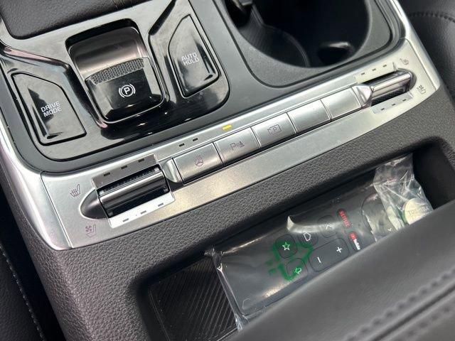 2025 Kia Carnival Vehicle Photo in MEDINA, OH 44256-9631