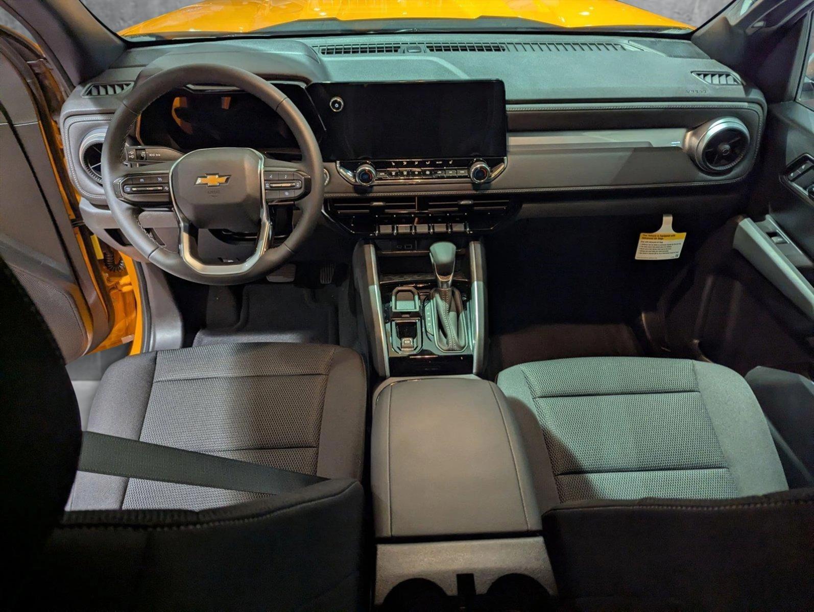 2025 Chevrolet Colorado Vehicle Photo in GREENACRES, FL 33463-3207