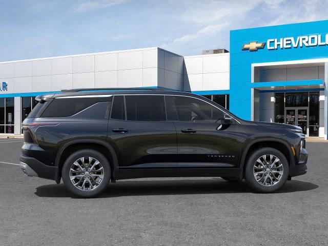 2025 Chevrolet Traverse Vehicle Photo in MOON TOWNSHIP, PA 15108-2571