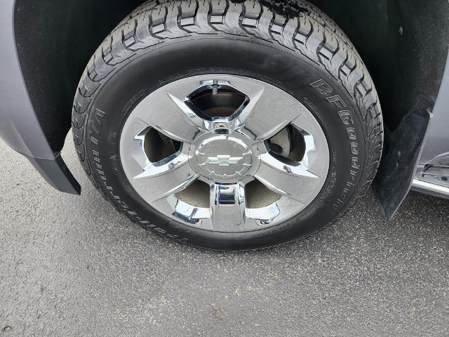 2018 Chevrolet Suburban Vehicle Photo in GREEN BAY, WI 54304-5303