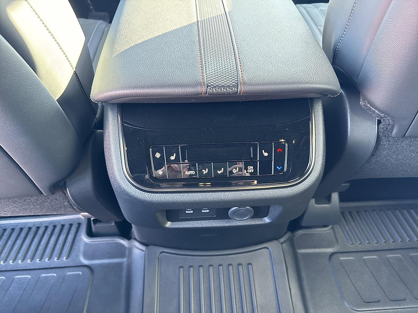 2025 Nissan Armada Vehicle Photo in Mechanicsburg, PA 17050-2306