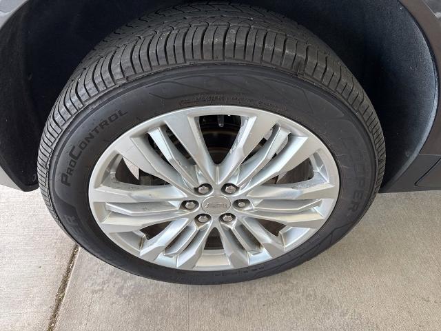 2018 Cadillac XT5 Vehicle Photo in MANHATTAN, KS 66502-5036