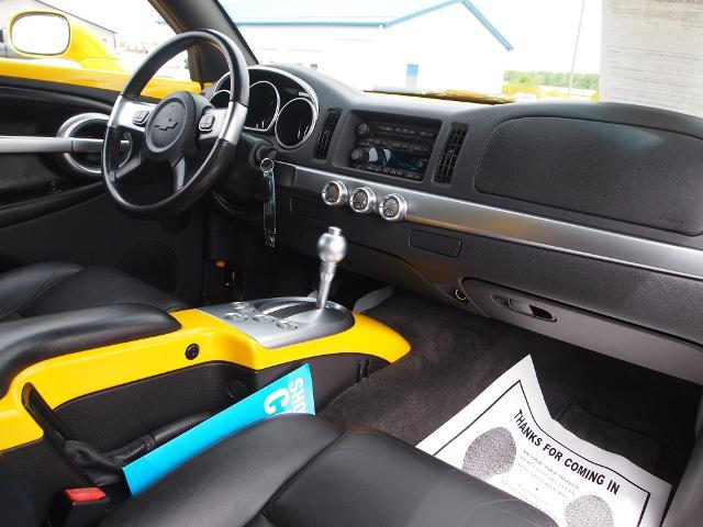 2004 Chevrolet SSR Vehicle Photo in MADISON, IN 47250-1611