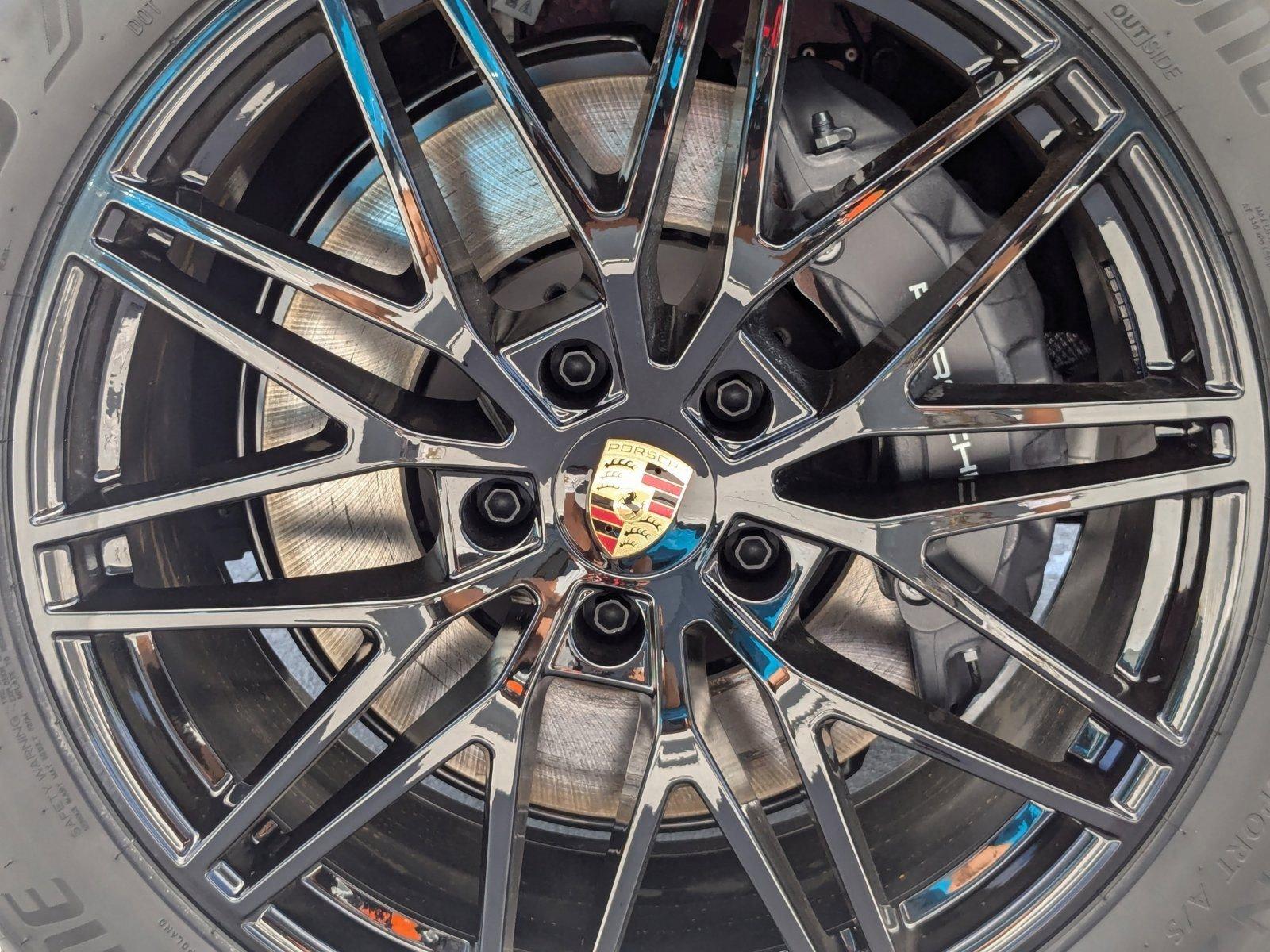 2024 Porsche Cayenne Vehicle Photo in Maitland, FL 32751