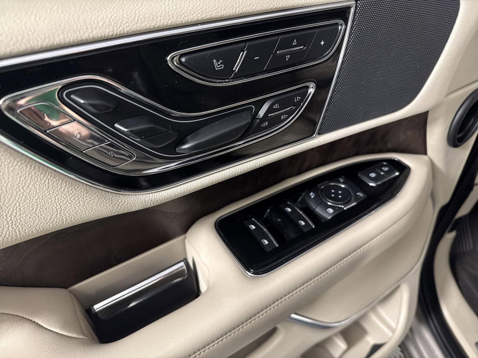2019 Lincoln Navigator L Vehicle Photo in GEORGETOWN, TX 78626-7508
