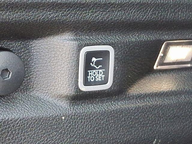 2021 Jeep Grand Cherokee L Vehicle Photo in DANBURY, CT 06810-5034
