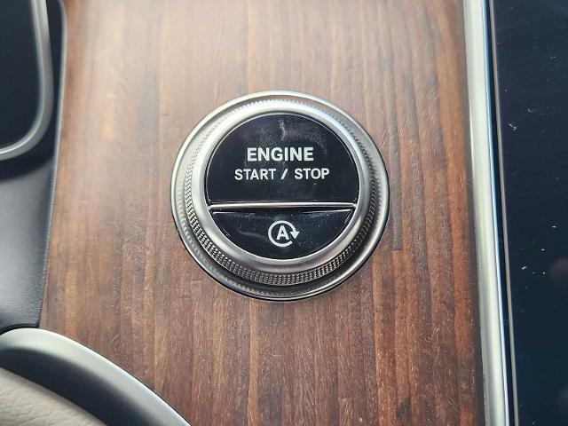2025 Mercedes-Benz GLC Vehicle Photo in HOUSTON, TX 77079