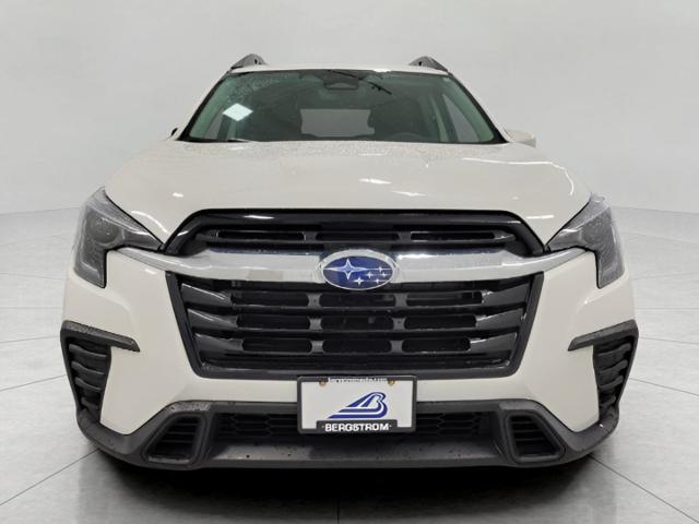 2024 Subaru Ascent Vehicle Photo in Green Bay, WI 54304