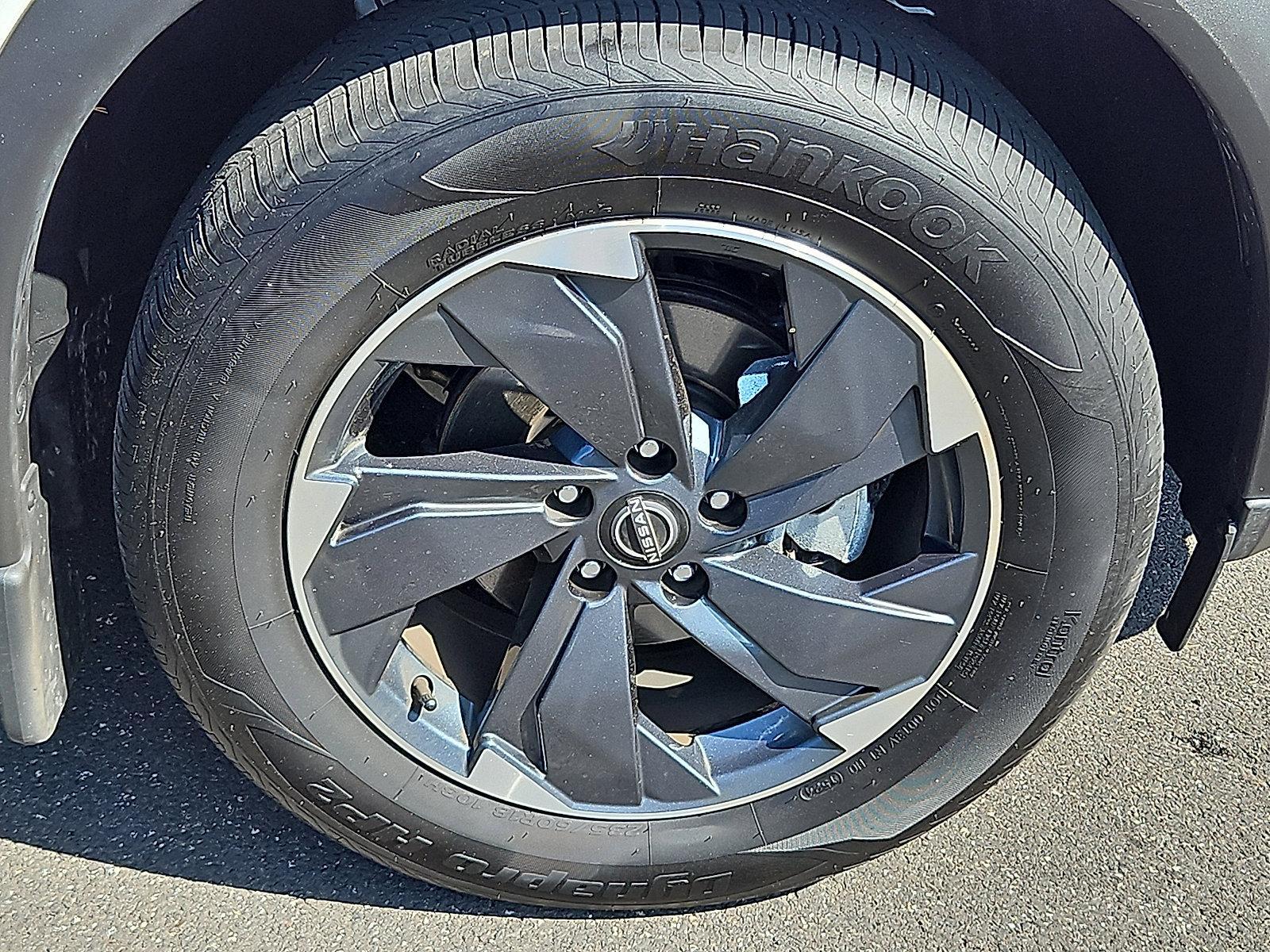 2024 Nissan Rogue Vehicle Photo in Jenkintown, PA 19046