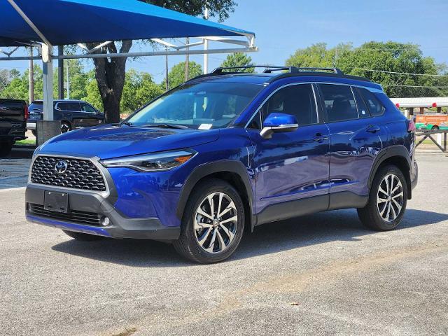 2024 Toyota Corolla Cross Vehicle Photo in DENTON, TX 76210-9321