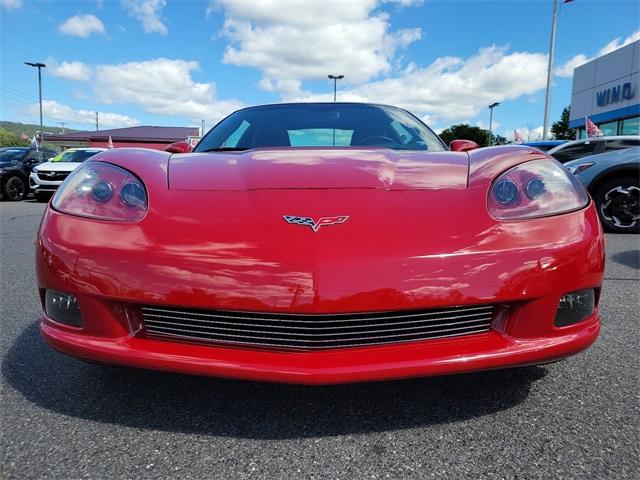 Used 2005 Chevrolet Corvette Base with VIN 1G1YY24U455101176 for sale in Wind Gap, PA