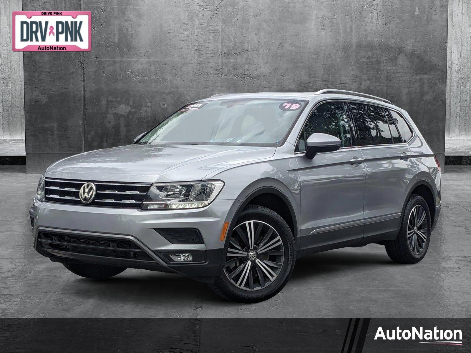 2019 Volkswagen Tiguan Vehicle Photo in GREENACRES, FL 33463-3207