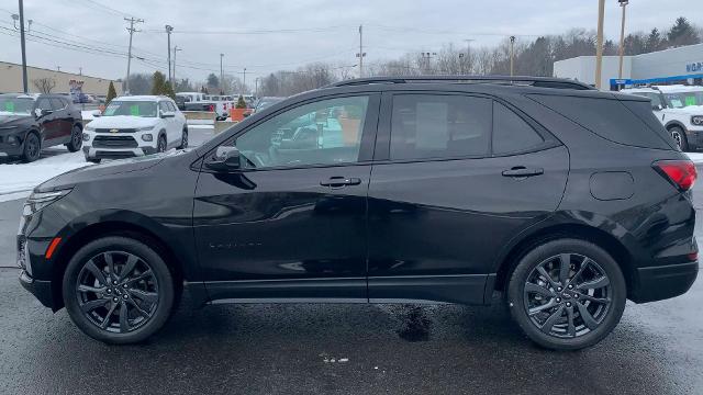 2022 Chevrolet Equinox Vehicle Photo in MOON TOWNSHIP, PA 15108-2571