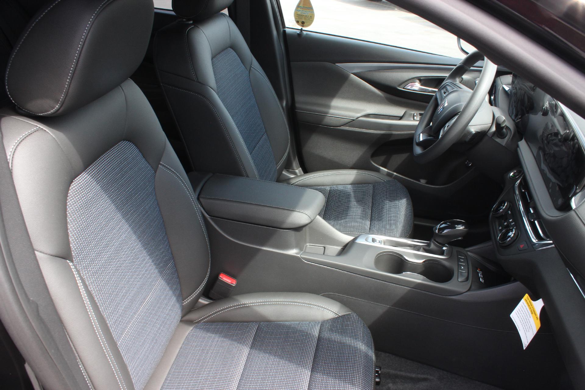 2025 Buick Envista Vehicle Photo in AURORA, CO 80012-4011
