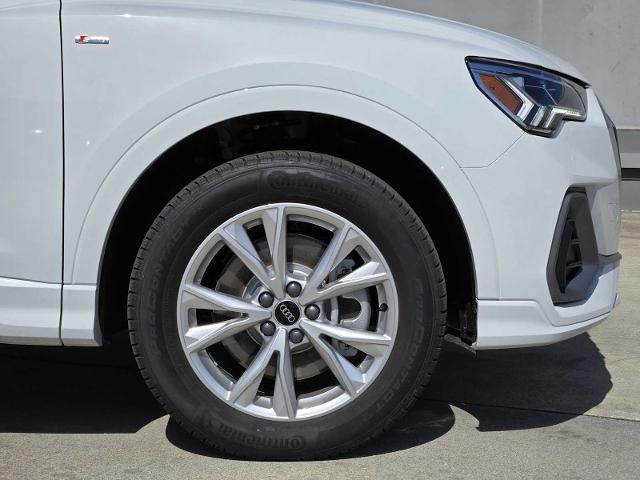 2025 Audi Q3 Vehicle Photo in SUGAR LAND, TX 77478