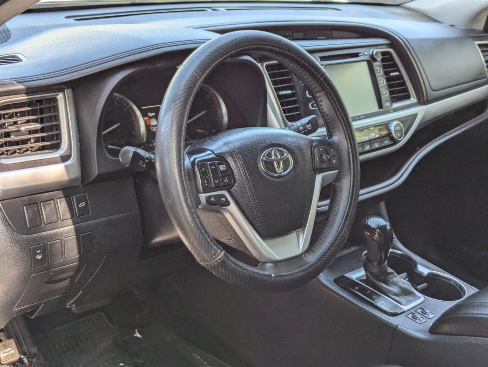 2016 Toyota Highlander Vehicle Photo in Tampa, FL 33614