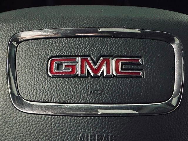 2022 GMC Acadia Vehicle Photo in MEDINA, OH 44256-9631