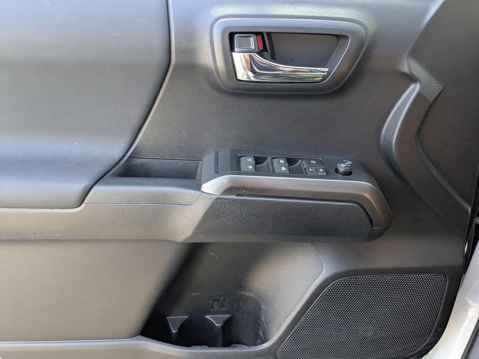 2021 Toyota Tacoma 4WD Vehicle Photo in Tampa, FL 33614