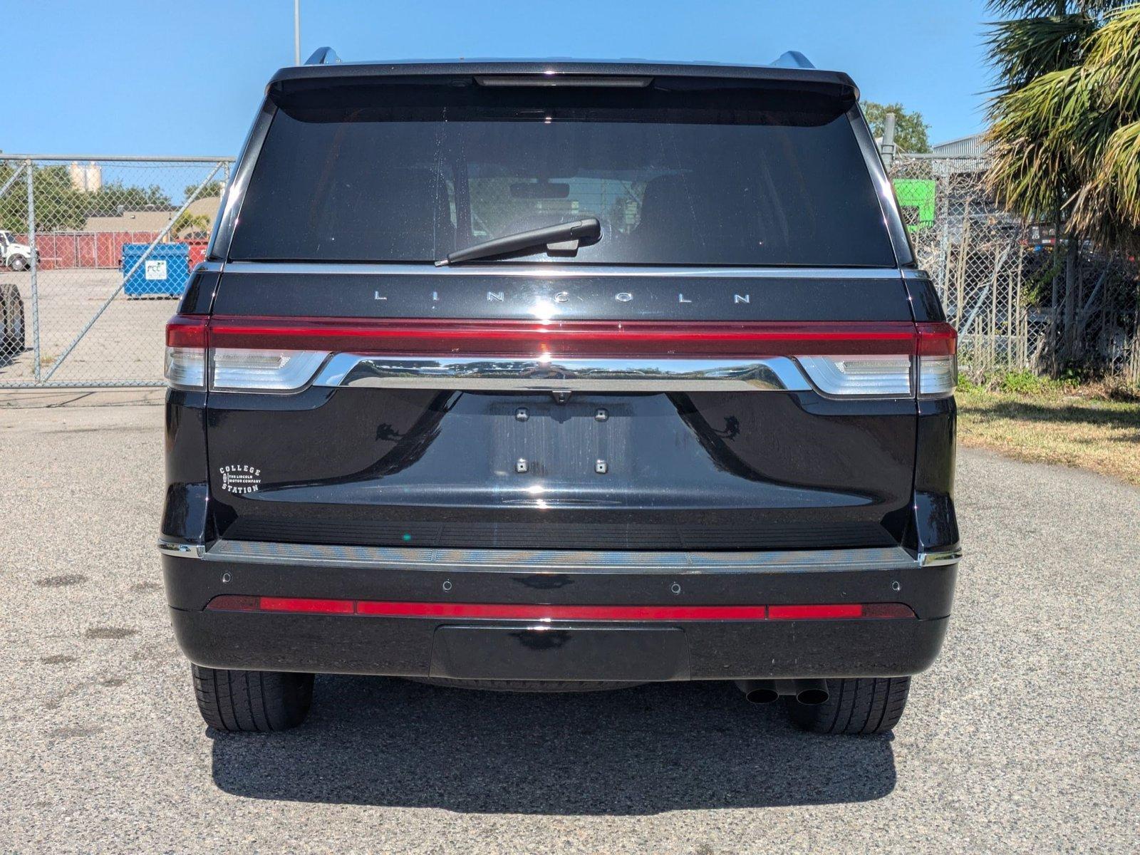 2022 Lincoln Navigator Vehicle Photo in Sarasota, FL 34231