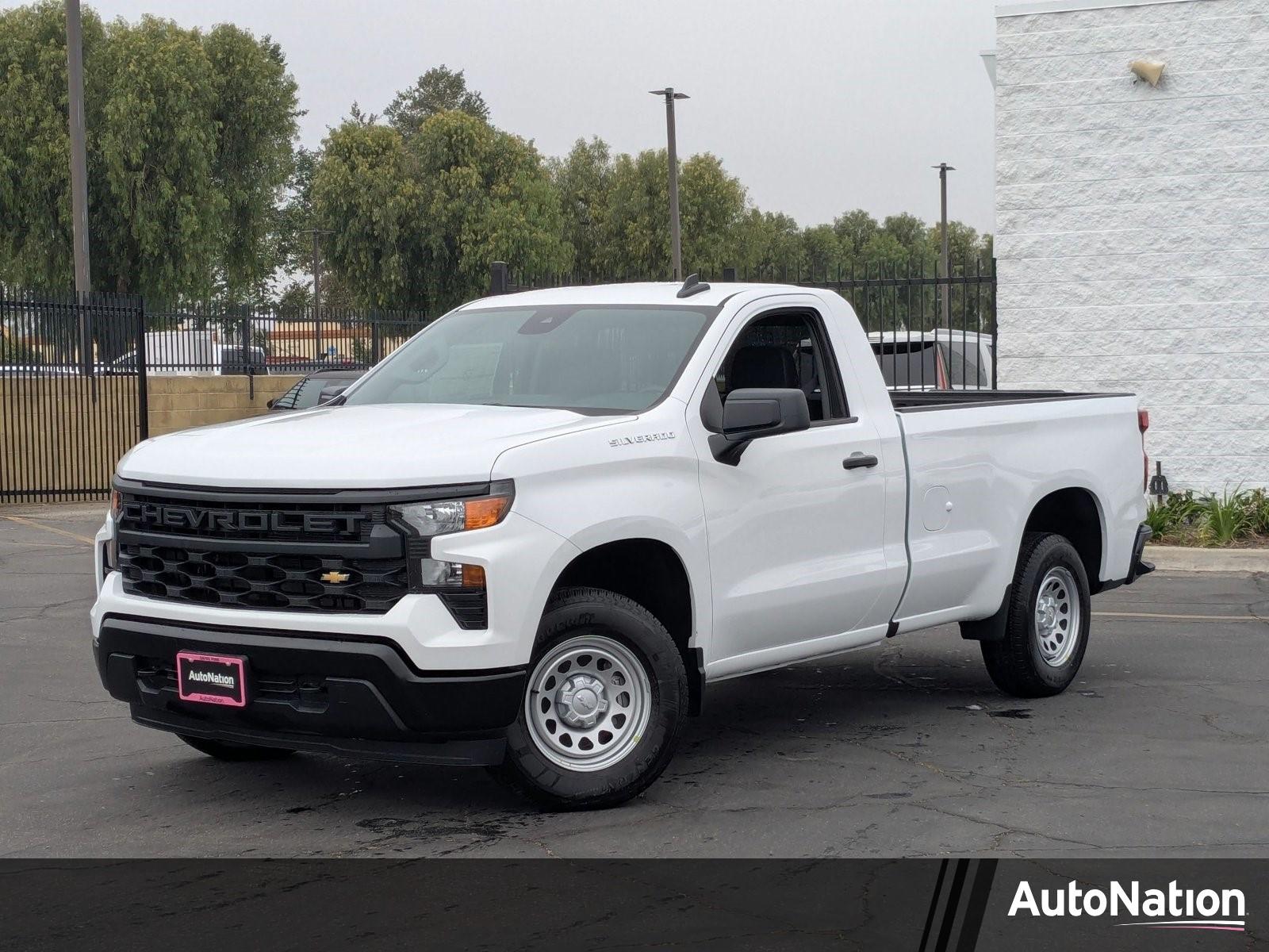 2025 Chevrolet Silverado 1500 Vehicle Photo in VALENCIA, CA 91355-1705
