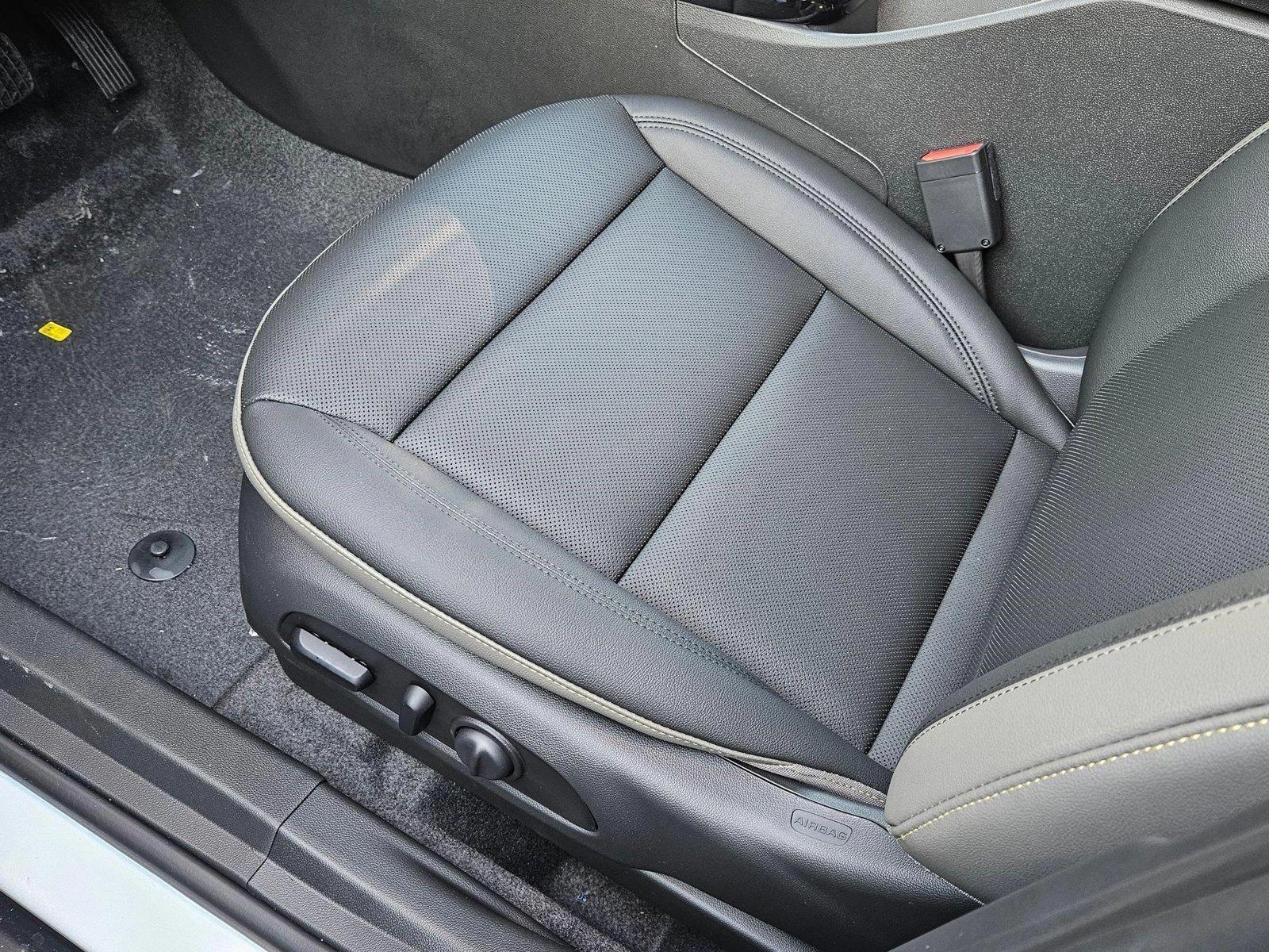 2025 Chevrolet Trax Vehicle Photo in GREENACRES, FL 33463-3207