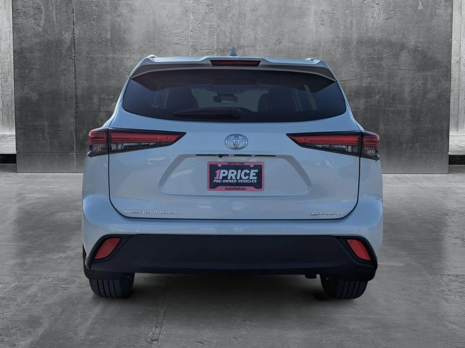 2021 Toyota Highlander Vehicle Photo in Ft. Myers, FL 33907